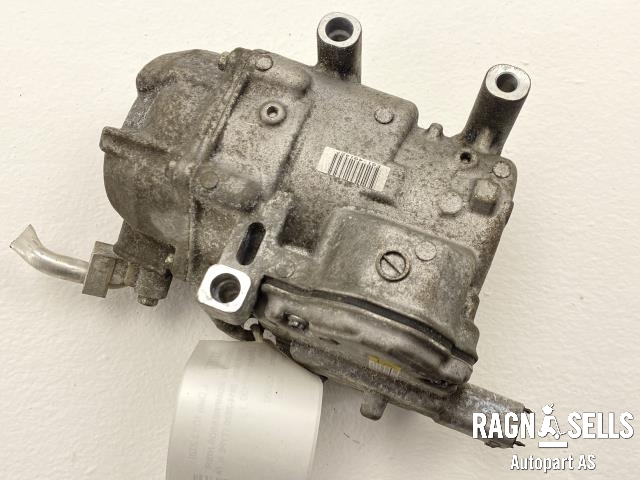 Aircondition kompressor hybrid til Toyota Yaris 2014-2020 (Type III, Fase 2)  (DENSO|8837052012|0422001350|88370-15010|88370-52010|88370-52011|88370-52012)