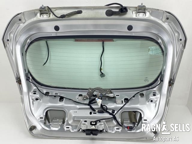 Bakluke combi til Ford Fiesta 2013-2017 (Type VI, Fase 2)  (1763986|P8A61-A40400-AH|)