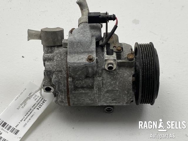 Aircondition kompressor til Škoda Fabia 2010-2014 (Type II, Fase 2)  (DENSO|6Q0820803K|6Q0820808A|6Q0820808C|6Q0820808E|6Q0820808G|6Q0820808GX|6R0820803D|6R0820803F|)