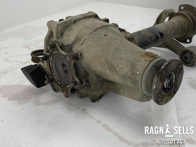 Kardang klokke foran til Toyota Hiace 2001-2006 (Fase 2)  (4111026570|)