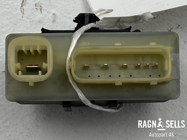 Rele diverse til Citroën C3, Aircross 2017-->>  (6500 EJ|96 520 211 80|)