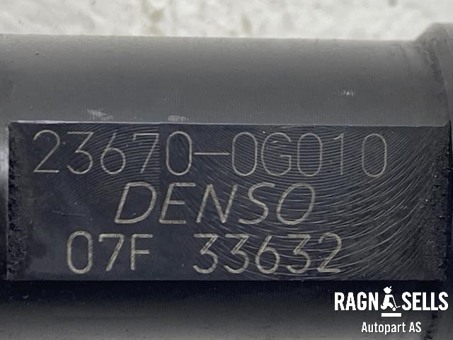 Dyse innsprøyting diesel til Toyota Avensis 2003-2008 (Type II)  (DENSO|2367009030|23670-0G010|07F 33679)