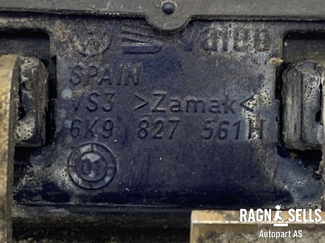 Dørhåndtak utv venstre bak til VW Caddy 1995-2004 (Type II) (6K9 827 561|)