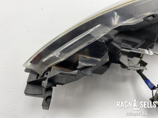 Frontlykt høyre xenon til Mazda 6 2008-2010 (Type II, Fase 1)  (GS7T-51-031M|)