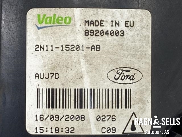 Tåkelykt høyre foran til VW Touran 2003-2006 (Type I, Fase 1)  (VALEO|2N11-15201-AB|89204003|)