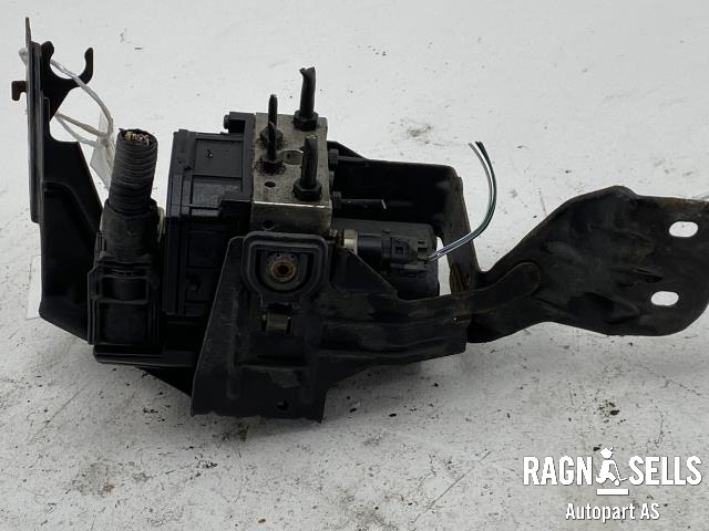 ABS sentral til Ford Mondeo 2001-2007 (Type III) (BOSCH|0 265 225 338|581/10/2/0262|)