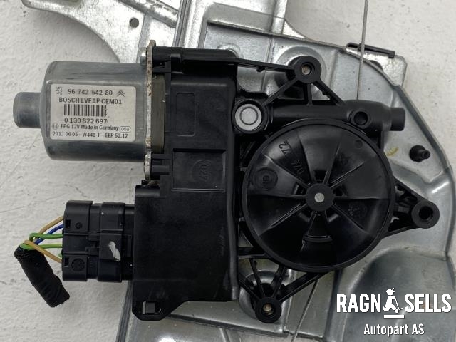Ruteheis venstre foran til Peugeot 208 2012-2019 (Type I)  (BOSCH|96 742 542 80|96 7315 3280|0 130 822 697)