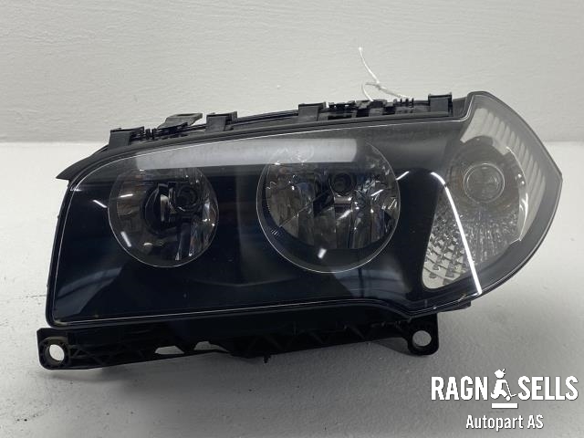 Frontlykt venstre halogen til BMW X3, 2003-2006 (Fase 1) (E83) (E83) (AUTOMOTIVE LIGHTING|63 12 3 418 411)