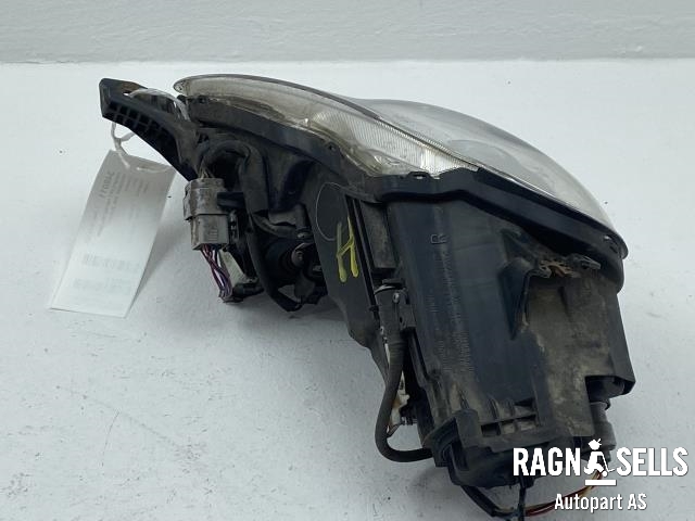 Frontlykt høyre halogen til Peugeot iOn 2011-2020  (6206 W9|)