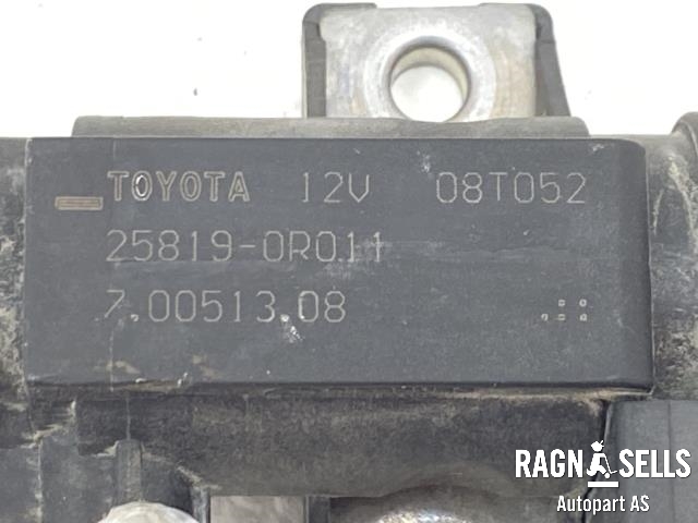 Vakuumventil til Toyota RAV4 2006-2009 (Type III, Fase 1)  (25819-0R011|)