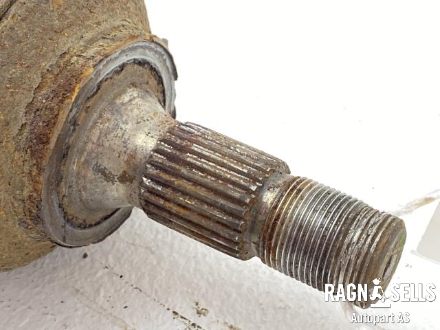 Drivaksel venstre foran, diesel/manuell til Peugeot Partner 2002-2008 (Type I, Fase 2)  (96 442 658 80|8MN53|)