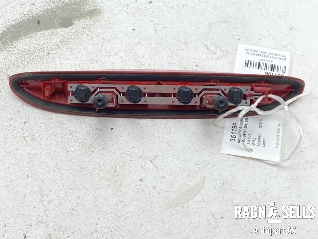 Baklykt bremselys bakrute til Peugeot 208 2012-2019 (Type I)  (9674309080|03460000|)