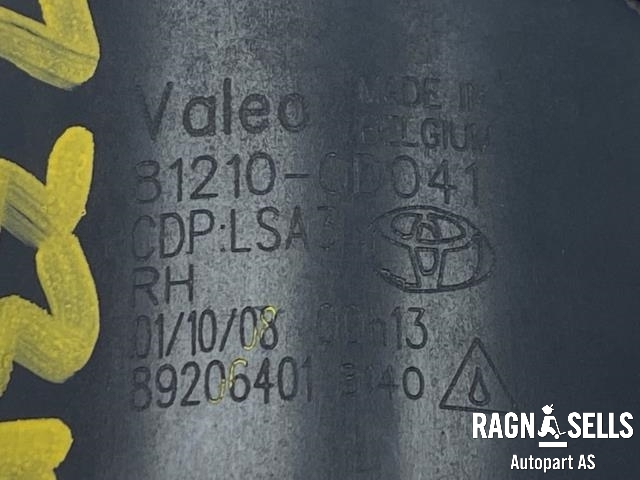 Tåkelykt høyre foran til Toyota Yaris 2006-2009 (Type II, Fase 1)  (VALEO|81210-0D041|)