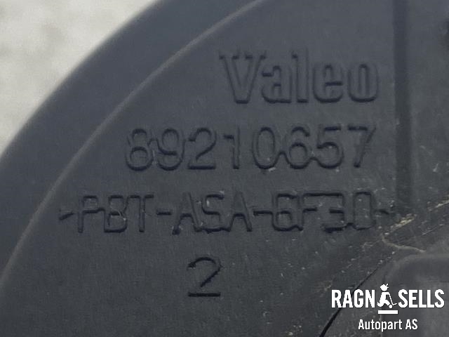 Tåkelykt venstre foran til Toyota Yaris 2006-2009 (Type II, Fase 1)  (VALEO|89210657|812200D042|812200D041)