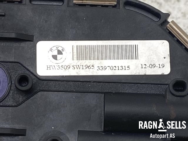Viskermotor frontrute komplett m/overføring til BMW X3 2010-2017 (F25) (F25) (BOSCH|61 61 5 A3E DC5||6 004 FA0 023|7 213 275|3397021315)