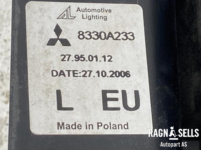 Baklykt venstre til Mitsubishi Colt 2004-2008 (Type VII, Fase 1)  (AUTOMOTIVE LIGHTNING|8330A233|27.95.01.12|)