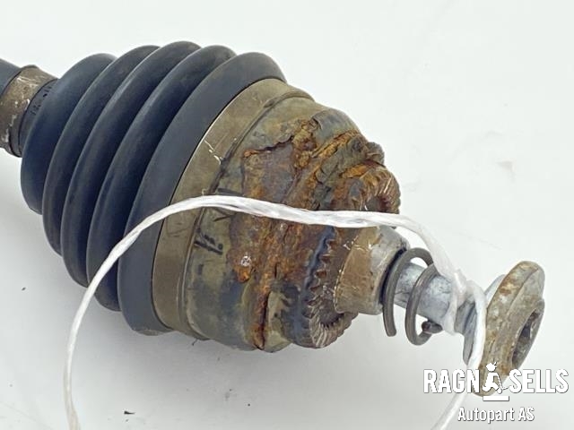 Drivaksel høyre foran, diesel/automat til BMW X3 2010-2017 (F25) (F25) (31 60 8 675 014|)