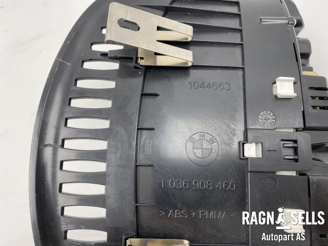Instrumentpanel til BMW X3 2010-2017 (F25) (F25) (62 10 9 358 981||2339302-06|2339302)