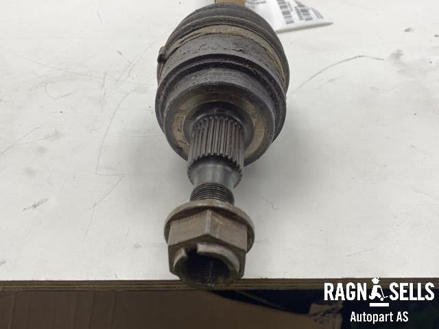 Drivaksel venstre bak, diesel/automat til Mercedes ML 2005-2011 (W164) (W164) (A 164 350 12 10||A 164 350 29 10)