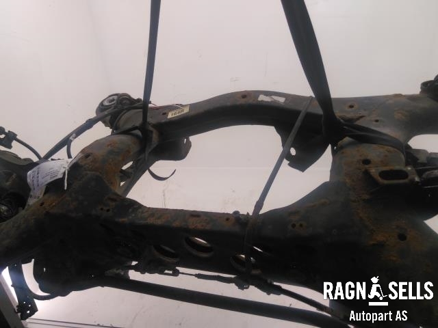 Travers bak til Mercedes ML 2005-2011 (W164) (W164) (A 164 350 01 32|)