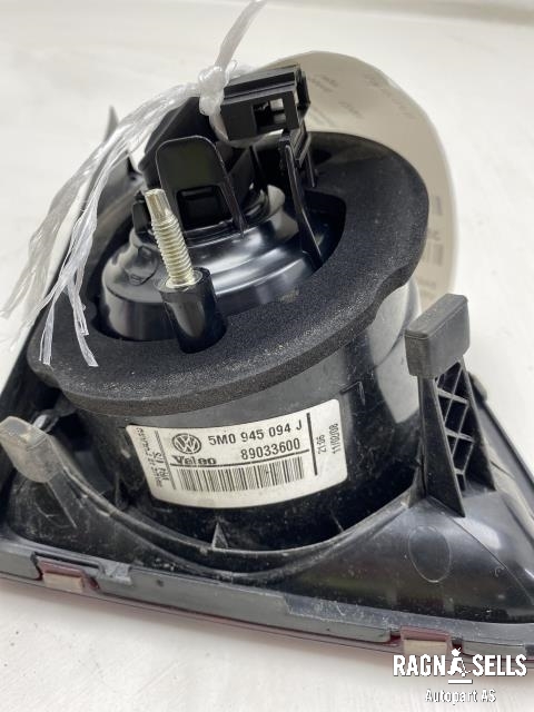 Baklykt høyre indre til VW Golf, Plus/Cross 2005-2009 (Fase 1)  (5M0 945 094 J|5M0 945 094 S|)