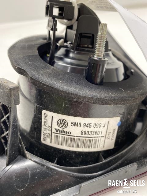 Baklykt venstre indre til VW Golf, Plus/Cross 2005-2009 (Fase 1)  (5M0 945 093 J|)
