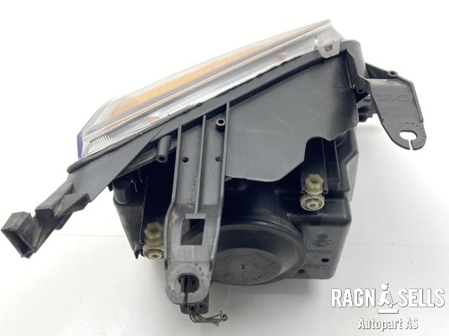 Frontlykt venstre halogen til Ford Fusion 2002-2012  (6N11-13W030-CE||1547725)