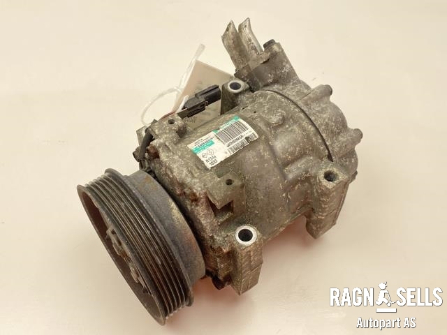 Aircondition kompressor til Nissan Qashqai, 2010-2014 (Type I, Fase 2)  (SANDAEN|926009865R)
