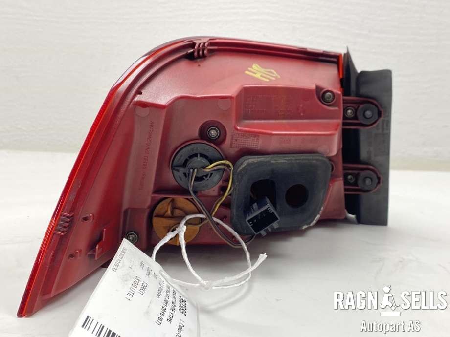 Baklykt høyre ytre til VW Passat 2011-2015 (B7) (B7) (3AF 945 208 B|)