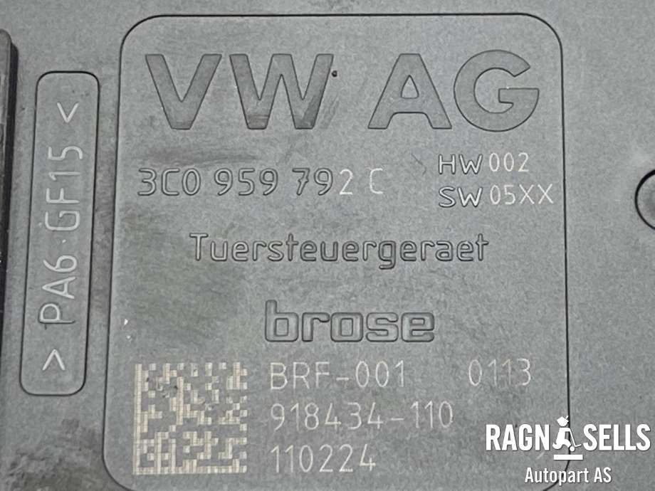 Ruteheis høyre foran til VW Passat 2011-2015 (B7) (B7) (BROSE|3AA 959 702 A|3AA 837 462|3C0 959 792 C| 0 130 822)