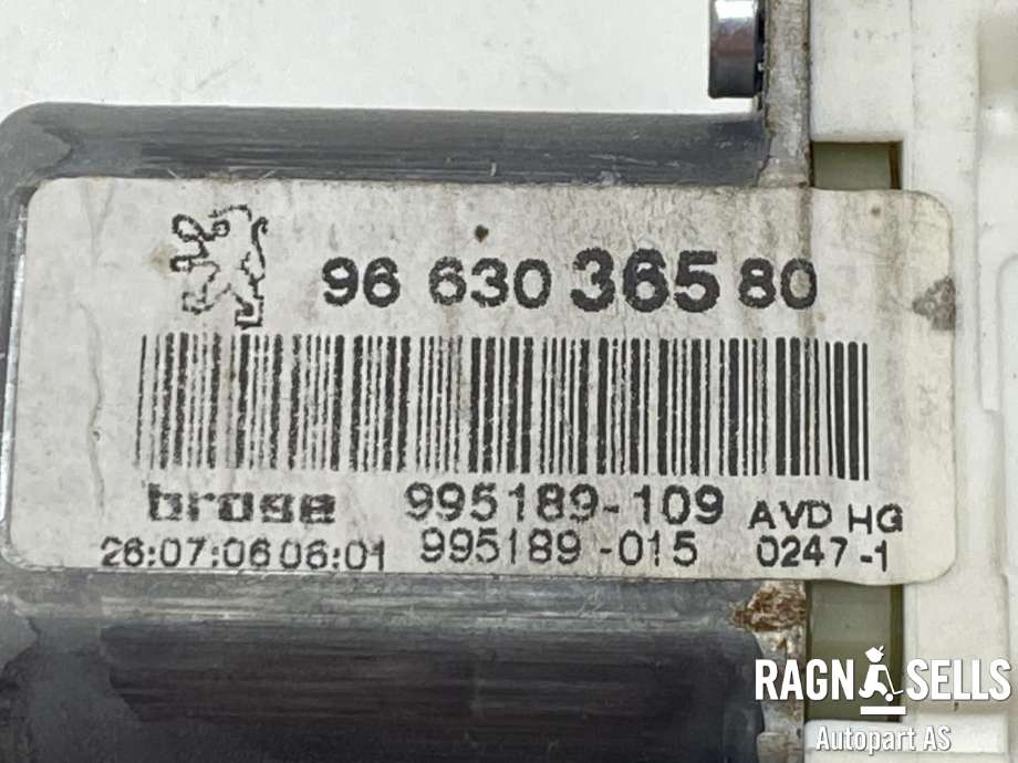 Ruteheis høyre foran til Peugeot 407 2004-2010  (BOSCH|1 137 328 403|96 630 365 80|)