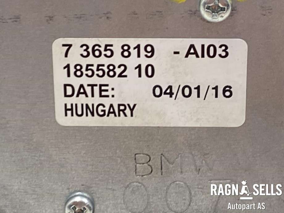 Viskermotor bakrute venstre til Mini One/Cooper 2014-->> (F54-57) (F54-57) (61 62 7 365 819|)