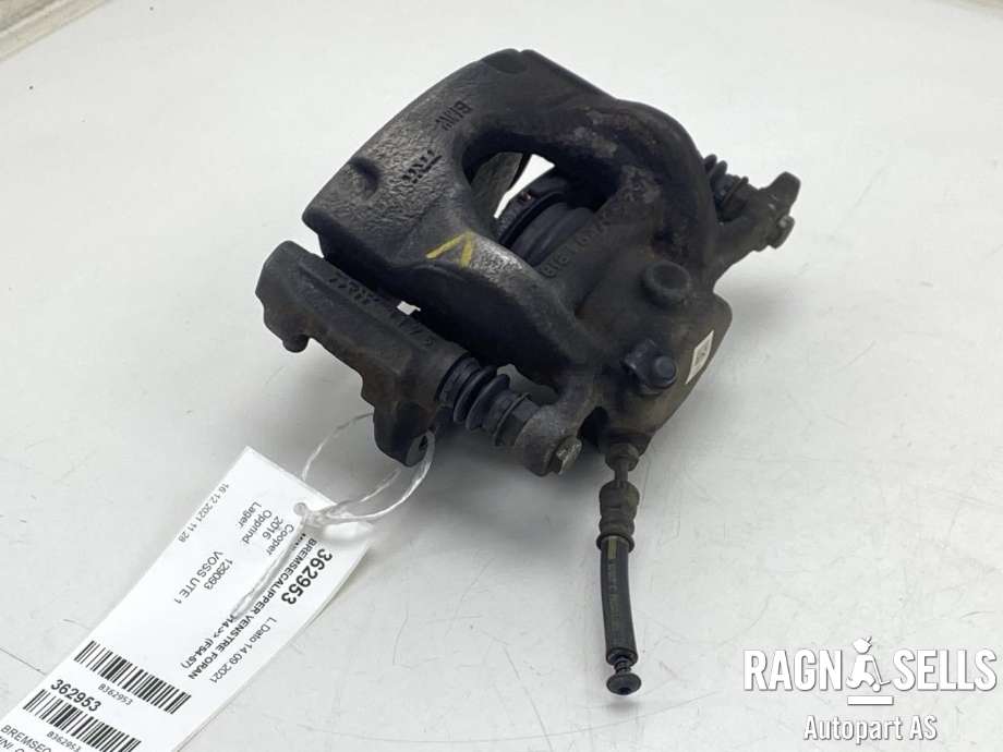 Bremsecaliper venstre foran til Mini One/Cooper, 2014-->> (F54-57) (F54-57) (34 11 6 860 263)
