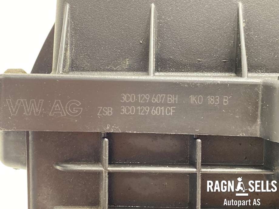 Luftfilterboks til VW Passat 2011-2015 (B7) (B7) (3C0 129 607|)
