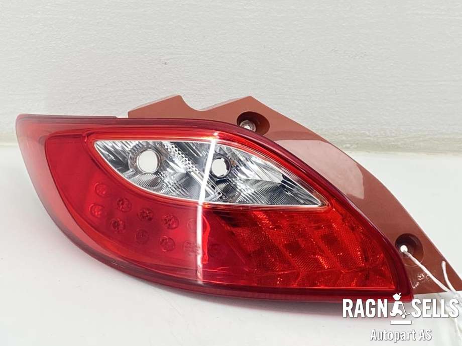 Baklykt venstre til Mazda 2, 2007-2010 (Type II, Fase 1)  (D651-51-160G)