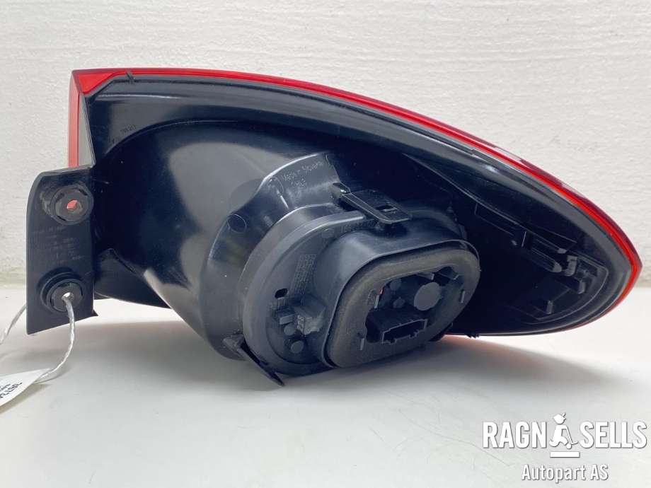 Baklykt venstre ytre til VW Tiguan 2007-2011 (Type I, Fase 1)  (5N0 945 095 H|5N0 945 111 D|)