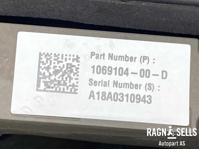 Kamera parkeringshjelp til Tesla Model X 2016-->>  (1069104-00-D|1083902-00-B|B|1092312-98-D)