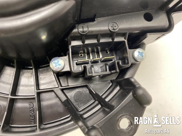 Varmeapparat motor til Toyota Auris 2013-2015 (Type II, Fase 1)  (8710305060|AV272700-8084|)