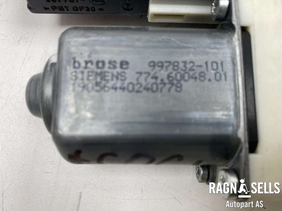 Ruteheis venstre foran til Peugeot 307 2005-2008 (Fase 2) (9221 S6|9649911180|996385-103|9221 CG)