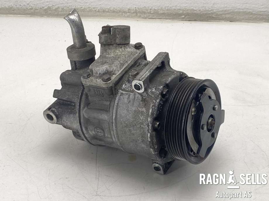 Aircondition kompressor til VW Tiguan 2007-2011 (Type I, Fase 1)  (SANDEN|1K0820808A|1K0820808AX|1K0820859H|1K0820859J|1K0820859N|1K0820859P|1K0820859T|1K0820859TX|5K0820803|5K0820803A|5K0820803C|5K0820803CX|5K0820803E|5K0820803KX|5K0820803X|5N0820803|5N0820803A|5N0820803B|5N0820803C|5N0820803E|5N0820803F|5N0820803G|5N0820803H|5N0820803HX|5Q0820803R|5Q0820803Q|5N820803H|5Q0820803|5Q0820803A|5Q0820803B|5Q0820803C|5Q0820803D|5Q0820803E|5Q0820803F|5Q0820803G|5Q0820803J|5Q0820803K|5K0820803K|5K0820803JX)