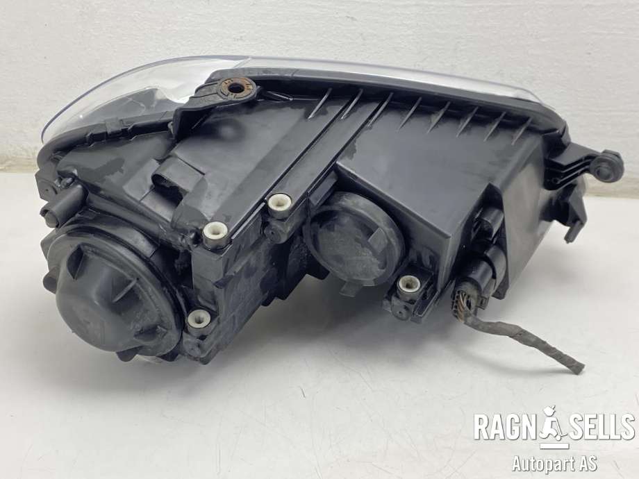 Frontlykt venstre halogen til VW Touran 2007-2010 (Type I, Fase 2)  (AUTOMOTIVE LIGHTNING|1T1 941 005 B|0 301 233 201|)