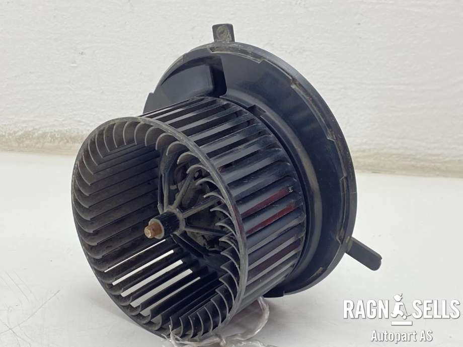Varmeapparat motor til VW Caddy, 2015-2020 (Type III, Fase 3)  (VALEO|1K1 819 015F)