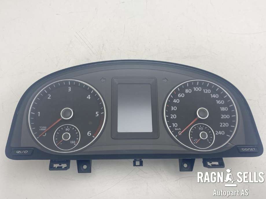 Instrumentpanel til VW Caddy, 2015-2020 (Type III, Fase 3)  (2K5 920 876F)
