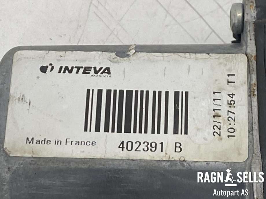 Ruteheis venstre foran til Kia Sportage 2010-2016 (Type III)  (INTEVA|824503W000||402391 B)