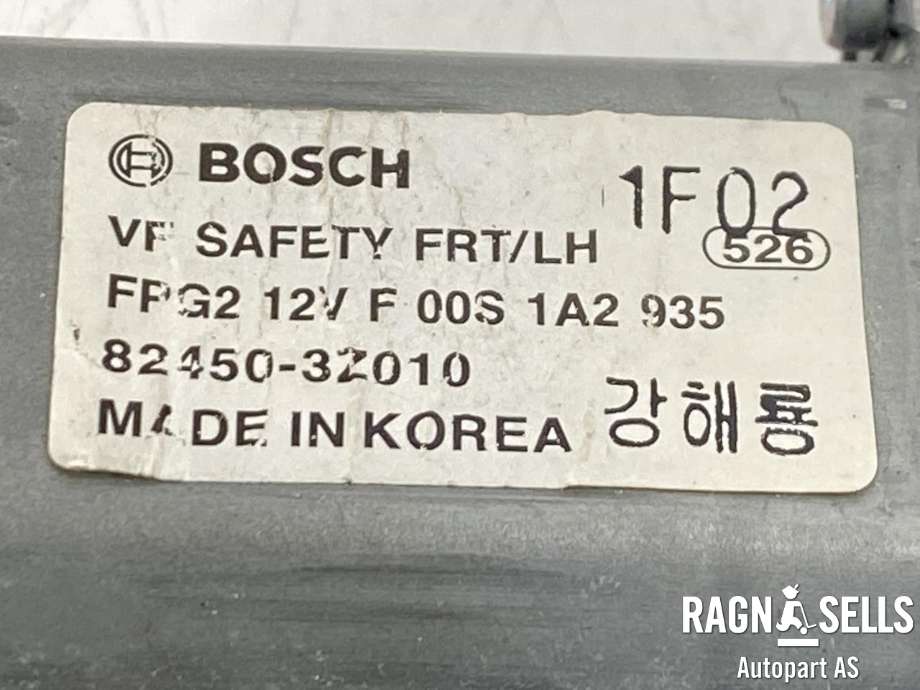 Ruteheis venstre foran til Hyundai i40 2012-2017  (BOSCH|82450-3Z010|F 00S 1A2 935|)