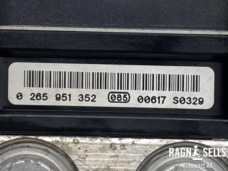 ABS sentral til Mercedes B-Klasse 2008-2011 (Fase 2) (W245) (W245) (0 265 951 352| 00617 S0329|A 006 431 67 12|0 265 230 870)