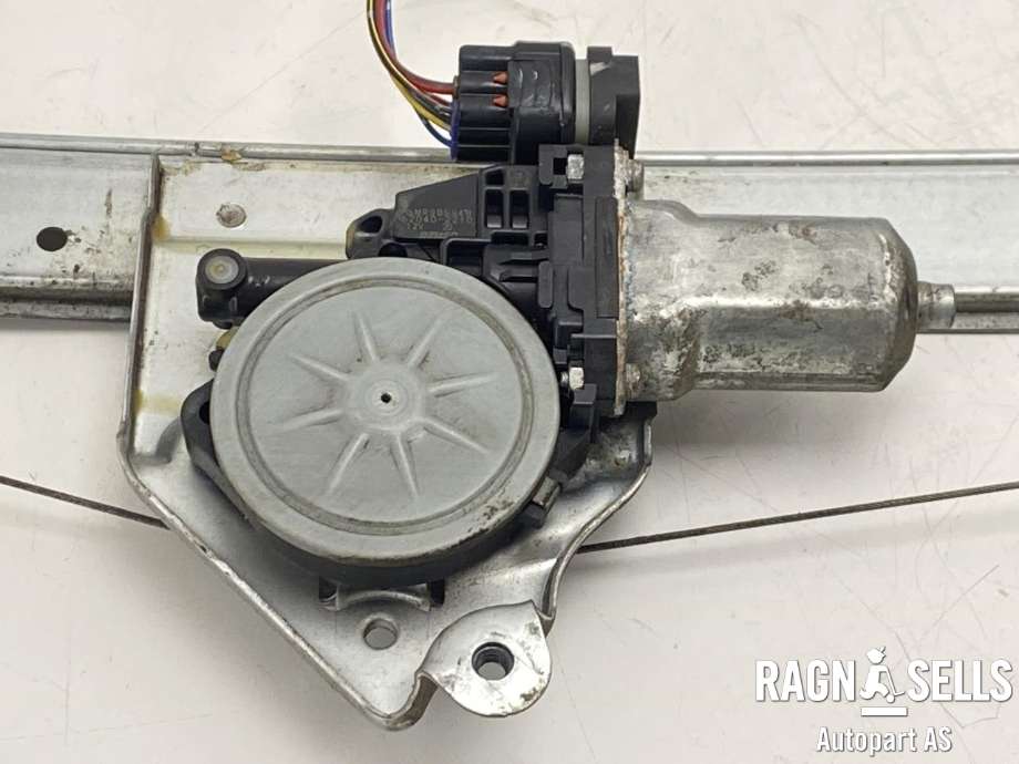 Ruteheis venstre foran til Mitsubishi Pajero 2000-2006 (Type III)  (DENSO|MR989948|062040-2210|)
