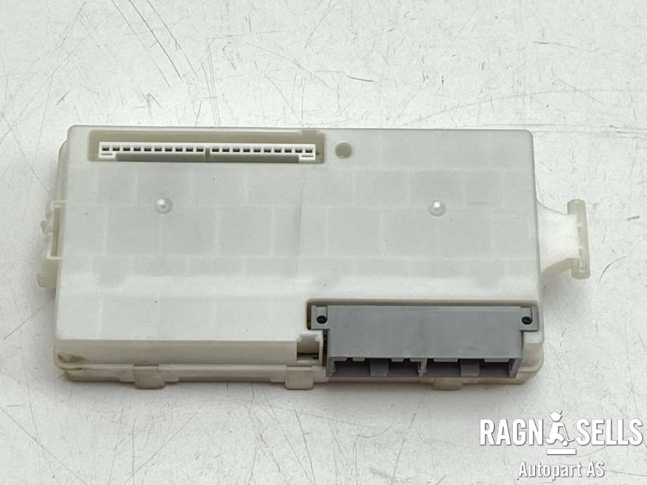 Styreenhet diverse til Citroën C-Zero 2011-2020 (OMRON|9675674680|)