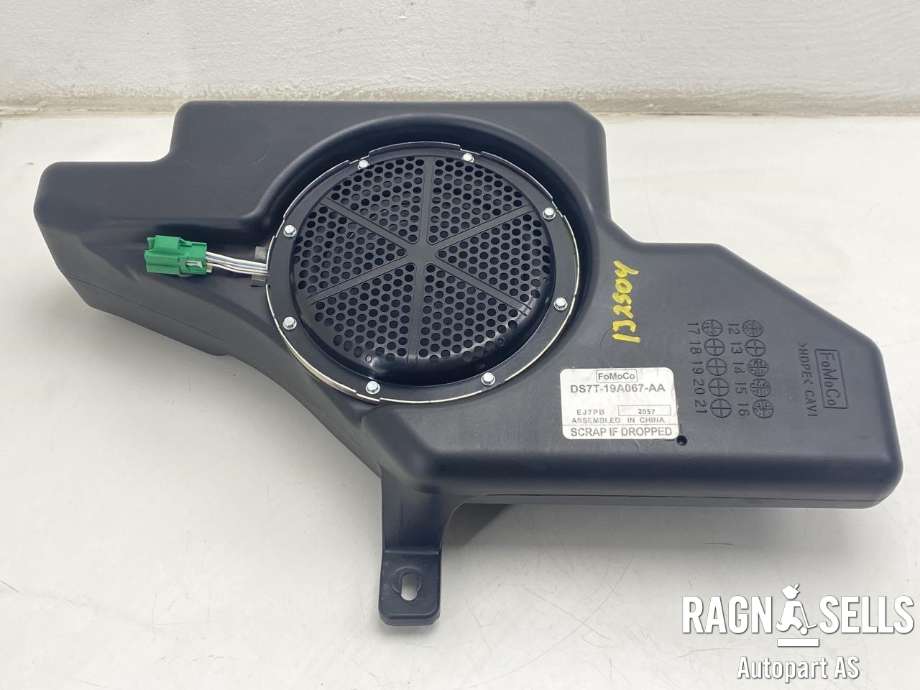 Bilstereo sub-woofer til Ford Mondeo 2014-2019 (Type V, Fase 1) (DS7T-19A067-AA|EJ7PB|)