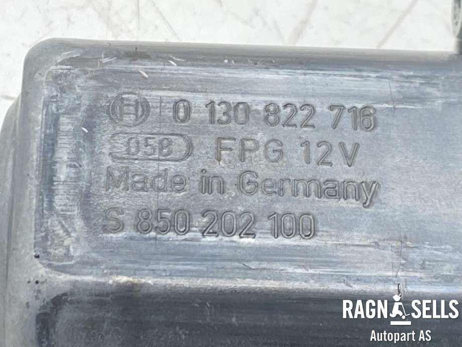 Ruteheis, kun motor, venstre foran til Audi A3 2012-2016 (Type III, Fase 1)  (5Q0 959 802 B|0 130 822 716|850 202 100)